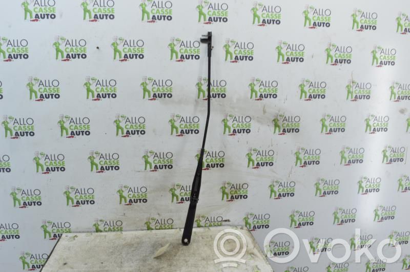 Wischerarm vorne   1731536