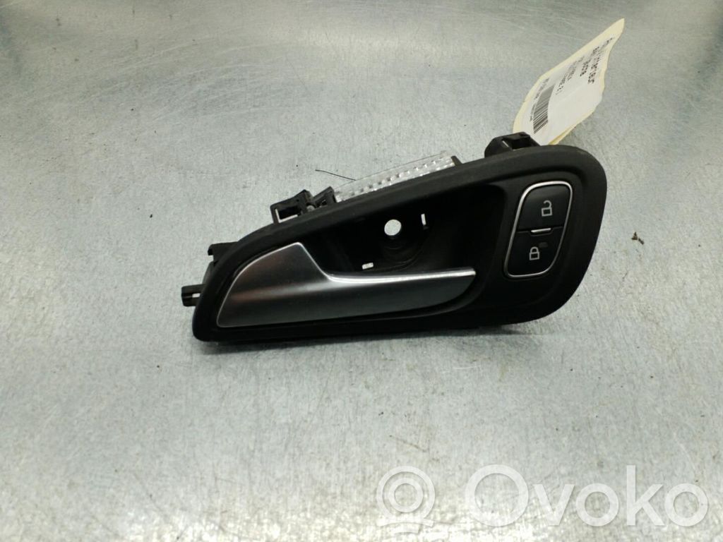 Ford Focus Front door interior handle 