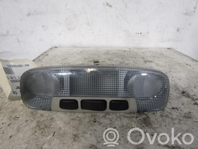 Ford Mondeo MK IV Etuistuimen valo 
