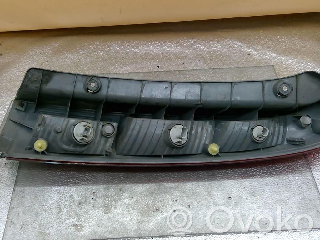 Rear/tail lights   33551S7A003