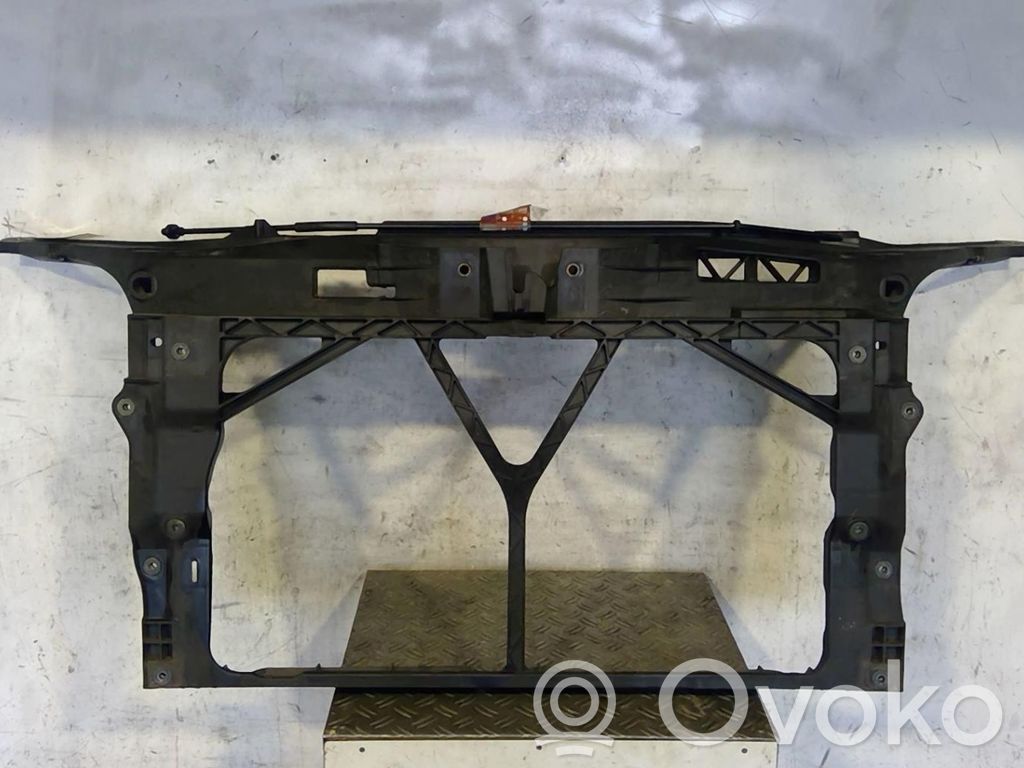 Mazda 3 I Panel mocowania chłodnicy / góra 