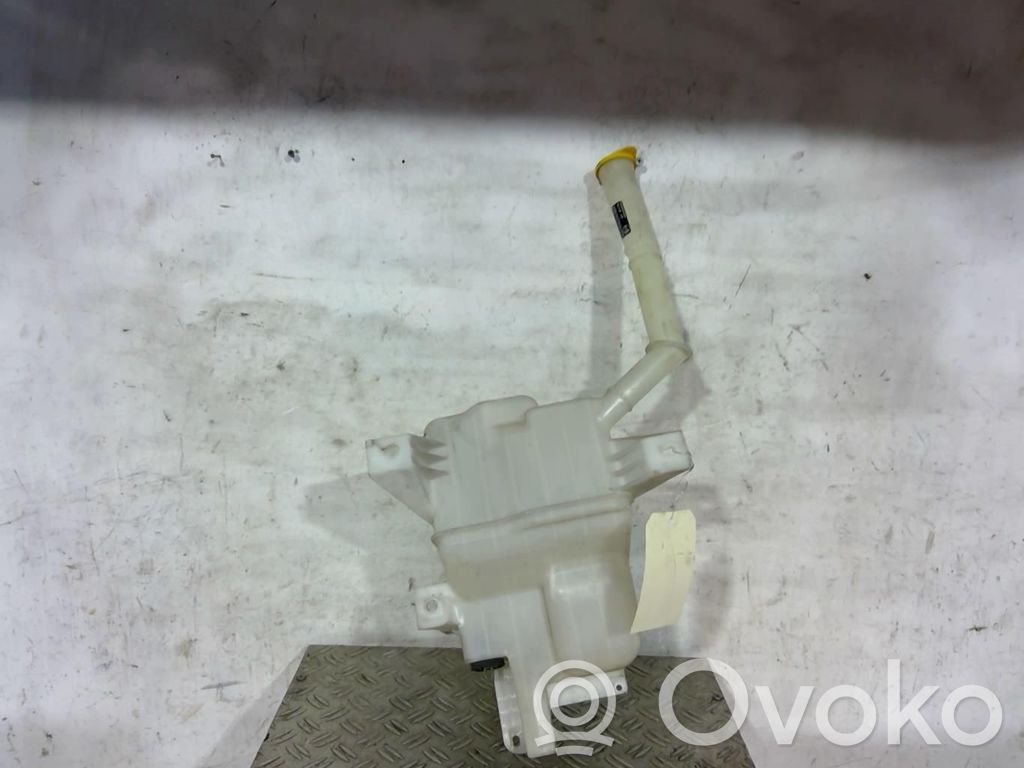 Logu šķidruma tvertne   GS1M67481