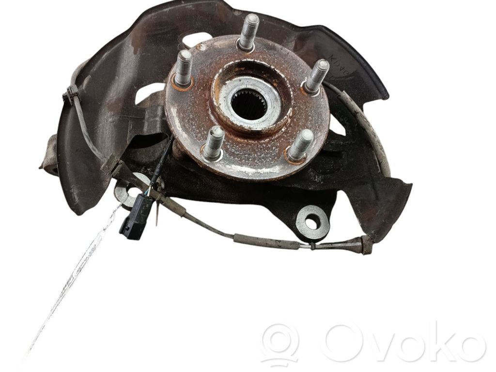 Achsschenkel vorne   D10E33031