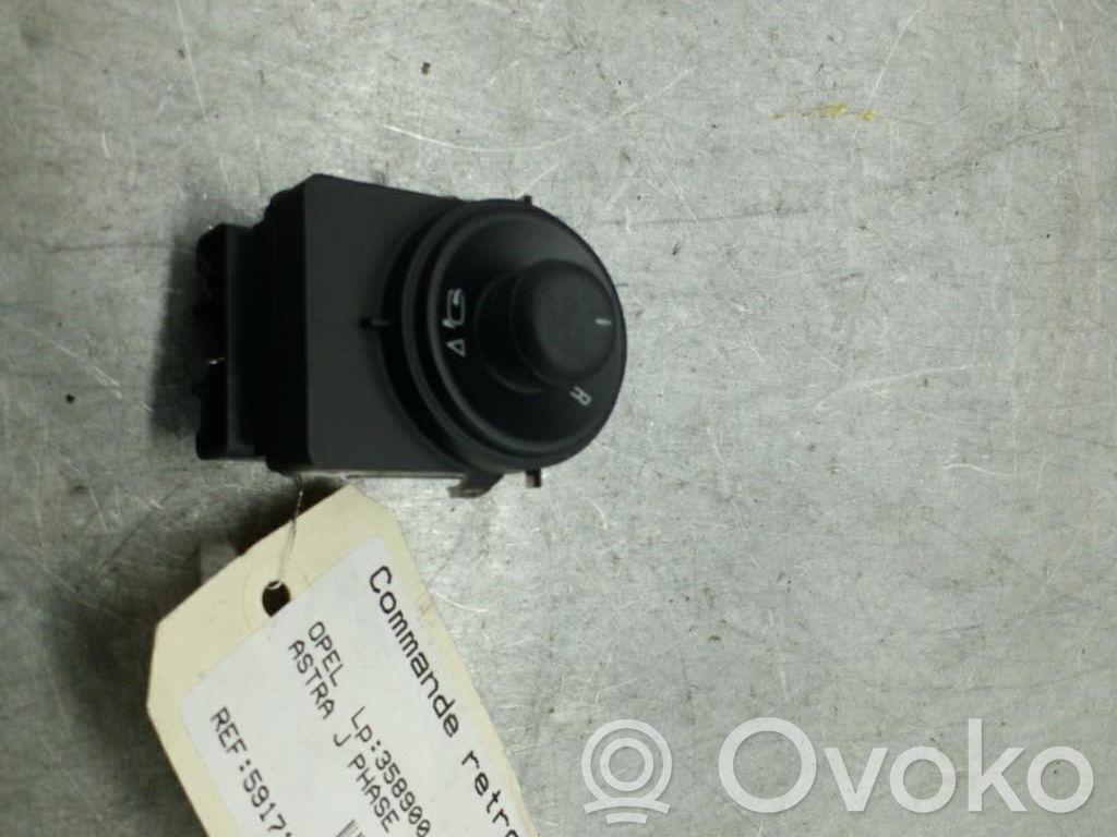 Opel Astra J Wing mirror switch 