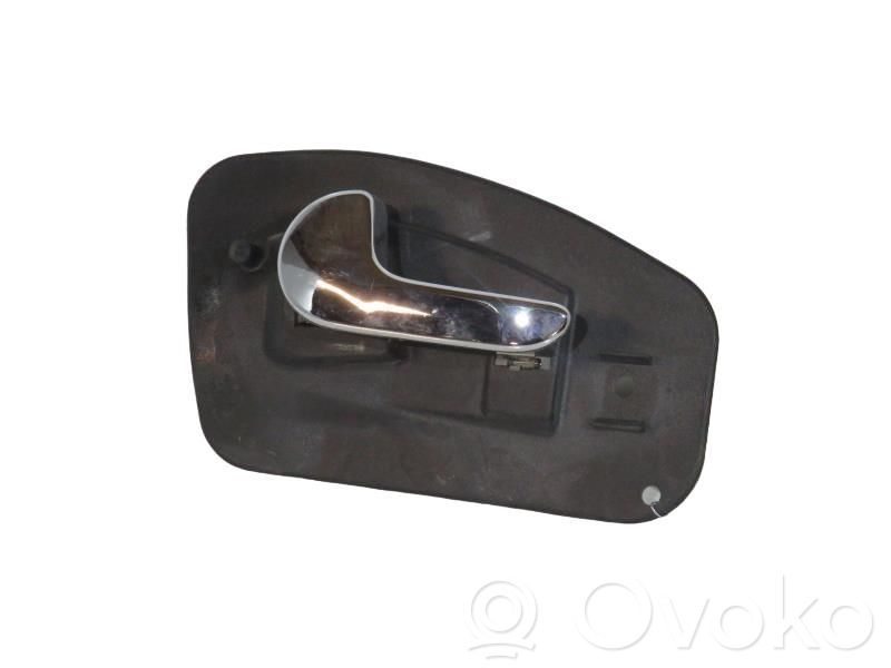 Manecilla interna puerta trasera   13122256