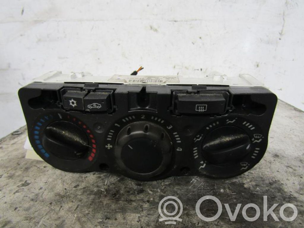 Opel Corsa D Climate control unit 