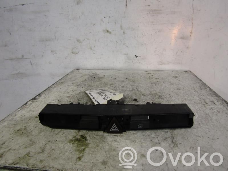 Hazard light switch   13100106