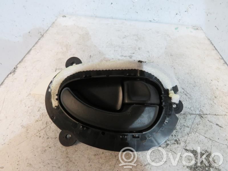 Manecilla interna puerta trasera   9143E8