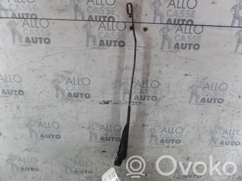 Renault Clio I Wischerarm vorne 