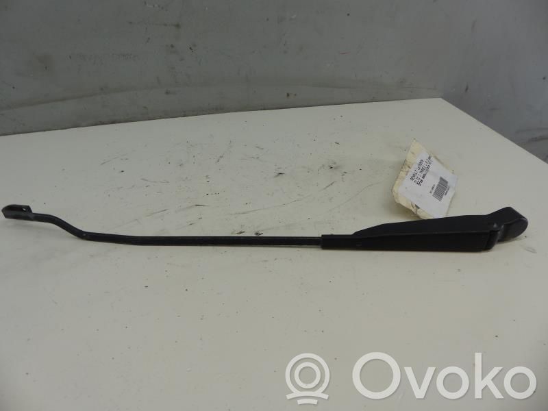 Renault Clio I Wischerarm vorne 