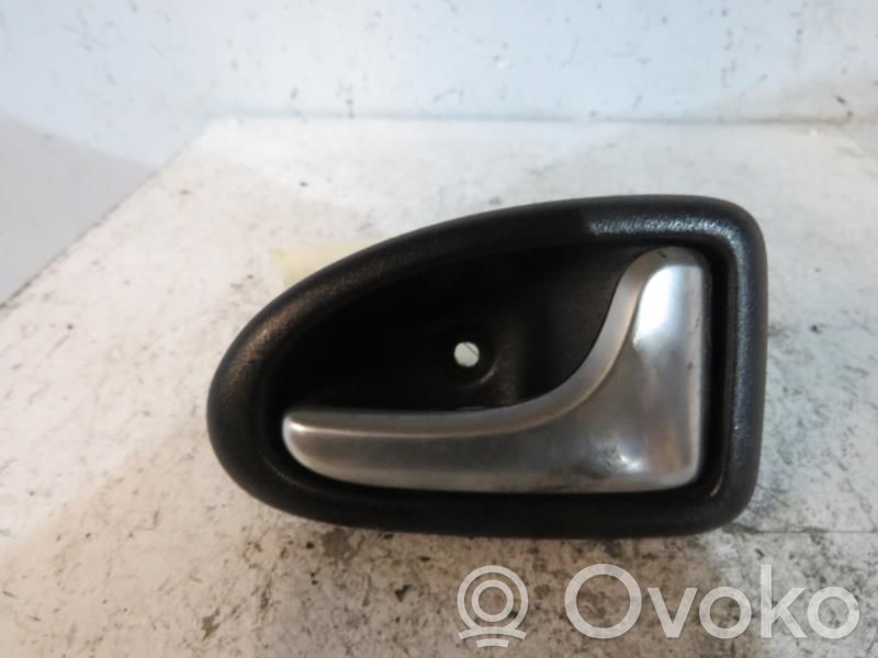 Renault Clio II Manecilla interna puerta trasera 