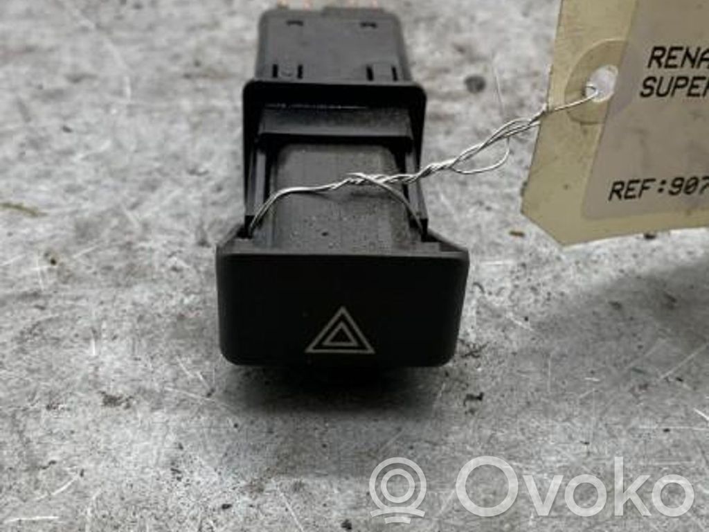 Botón interruptor de luz de peligro   7700766424