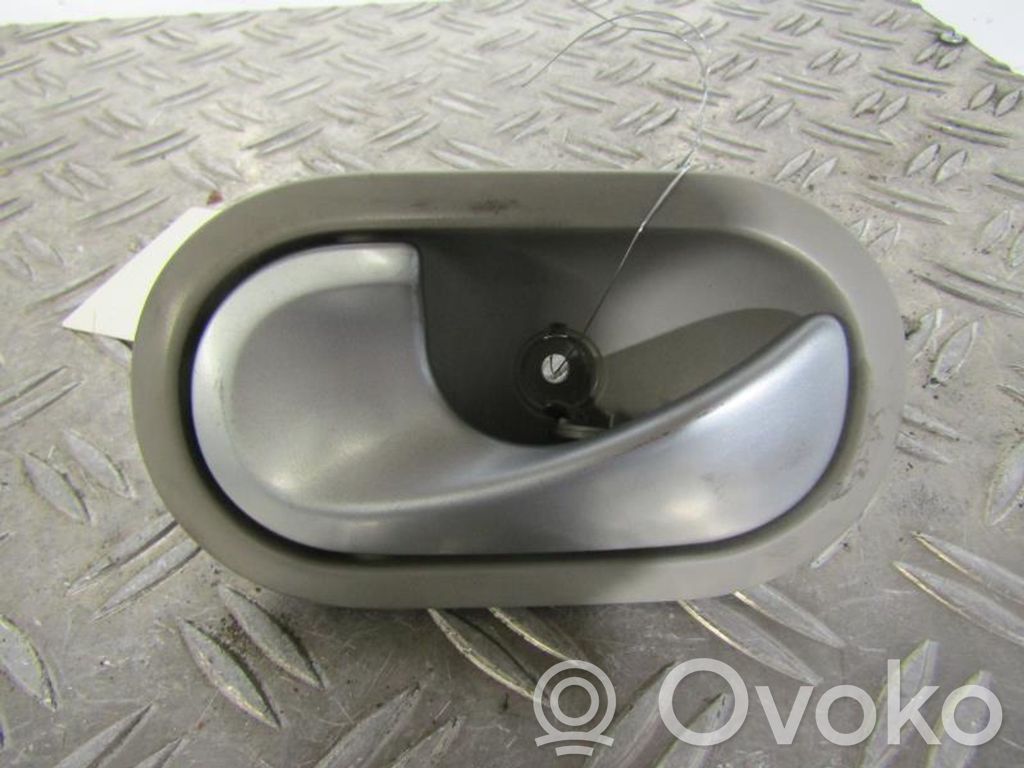 Renault Twingo II Manecilla interna puerta delantera 