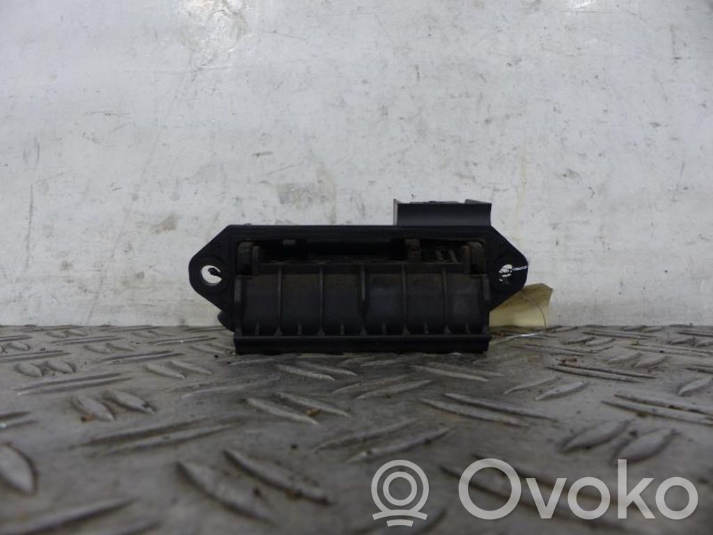 Tailgate opening switch   6902302010