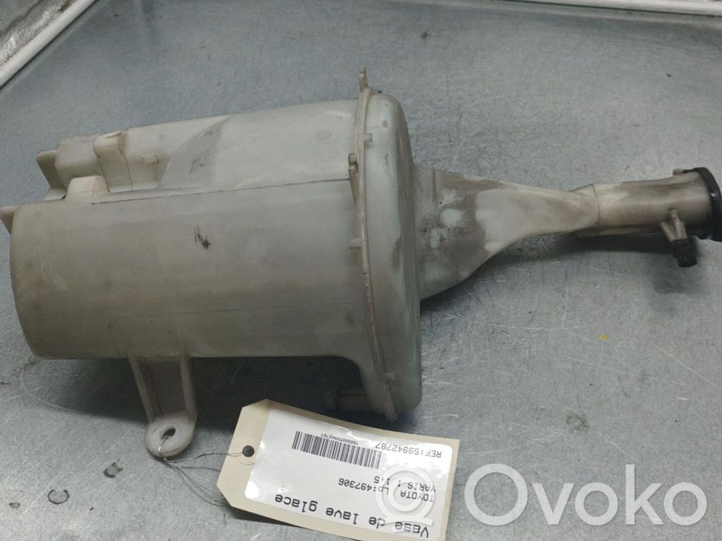 Toyota Yaris Zbiornik płynu do spryskiwaczy szyby przedniej / czołowej 