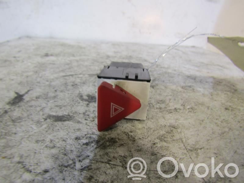 Botón interruptor de luz de peligro   3C0953509