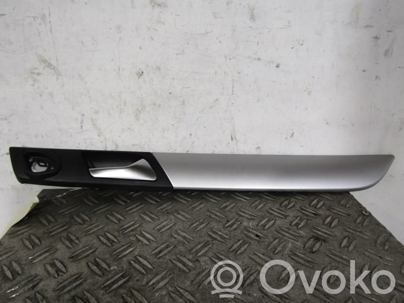 Manecilla interna puerta trasera   3AA867180AR48