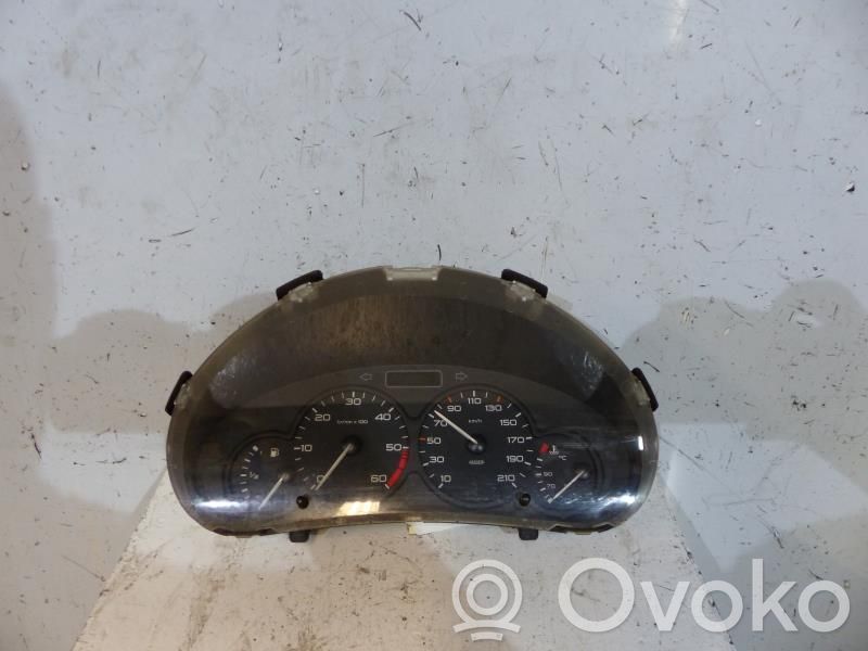 Peugeot 206 Vitezometru (grup de instrumente) 