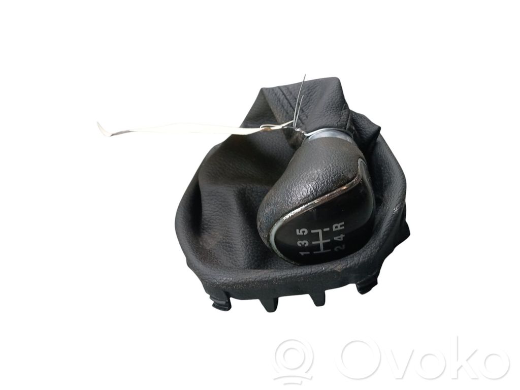 Ford Fiesta Perilla/embellecedor de cuero de la palanca de cambios 