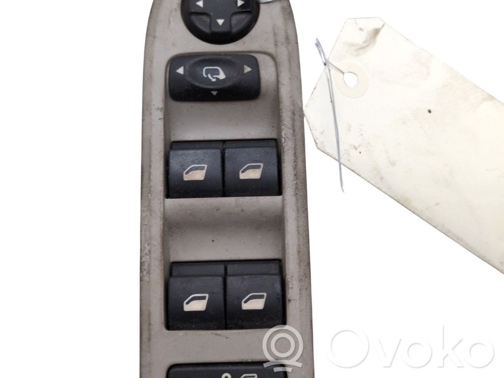 Electric window control switch   00006490Y7