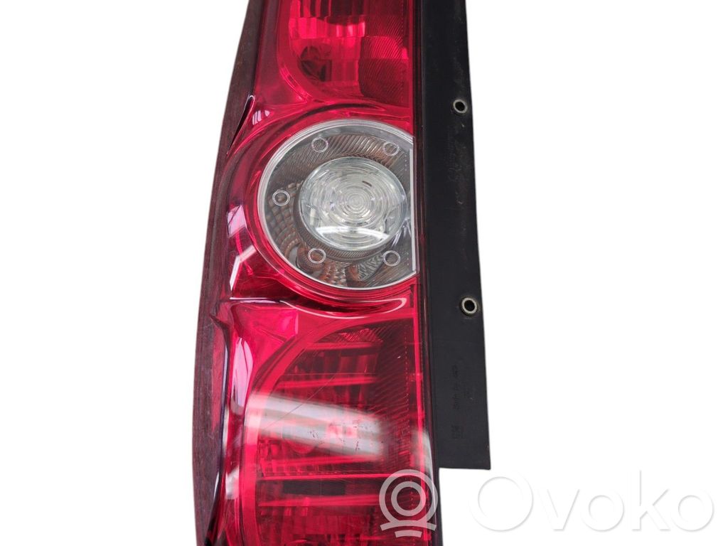 Rear/tail lights   95513785