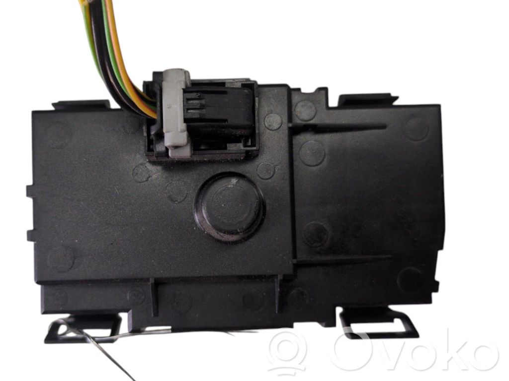 Light switch   61316932796