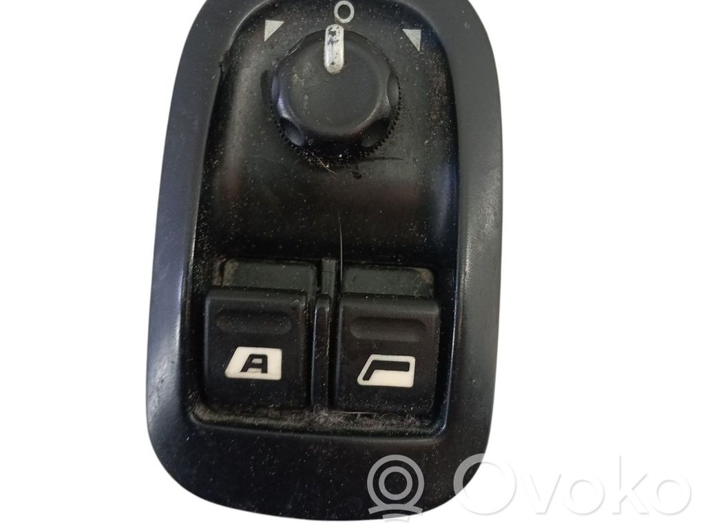 Electric window control switch   6554WA