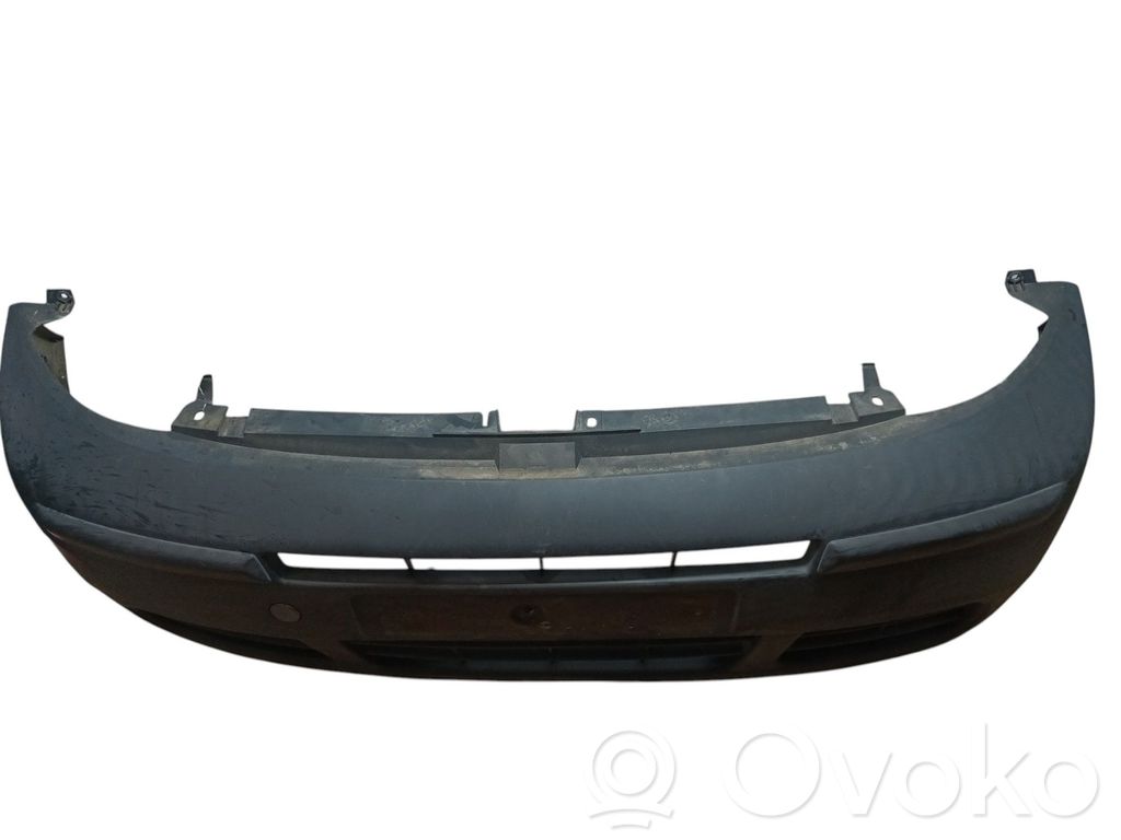 Nissan Primastar Parachoques delantero 