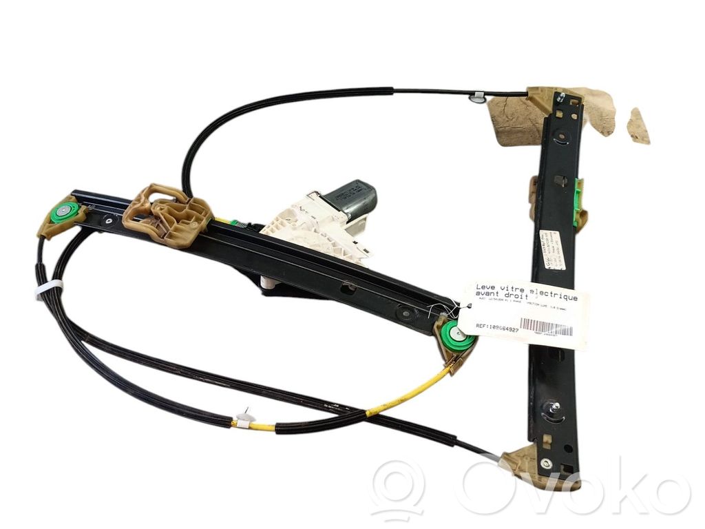 Mécanisme de lève-vitre avec moteur   8X3837462A