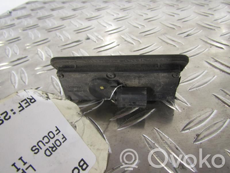 Ford Focus Tailgate opening switch 