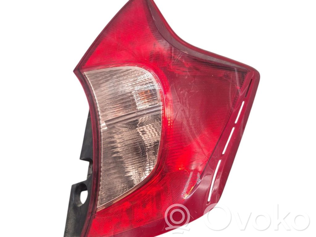 Rear/tail lights   265503VA0A