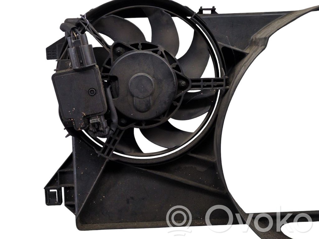 Elektrinis radiatorių ventiliatorius   1695329