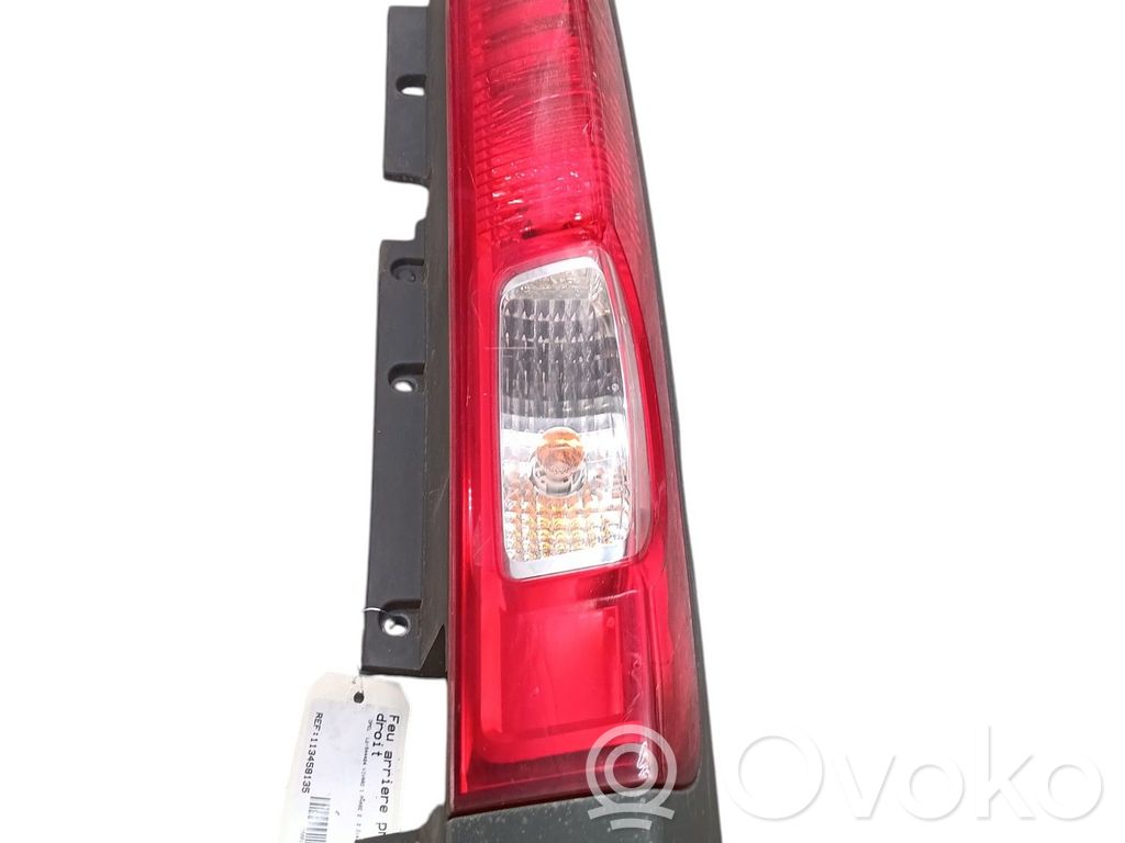 Luz trasera/de freno   93854432