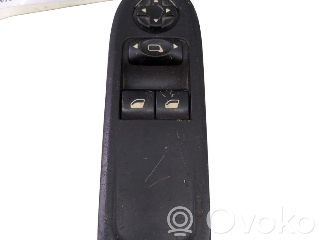 Electric window control switch   649024