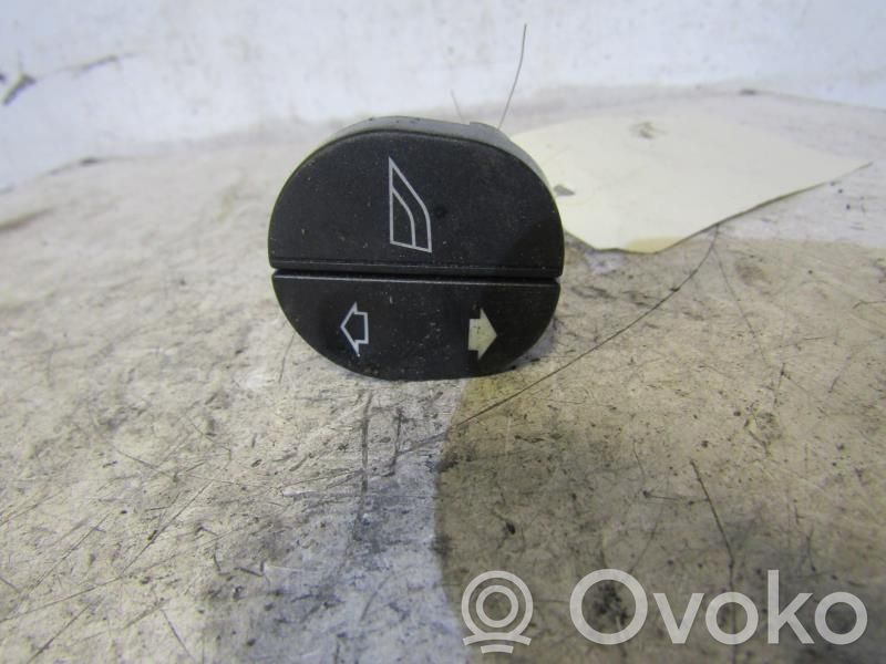 Interruptor del elevalunas eléctrico   1107243