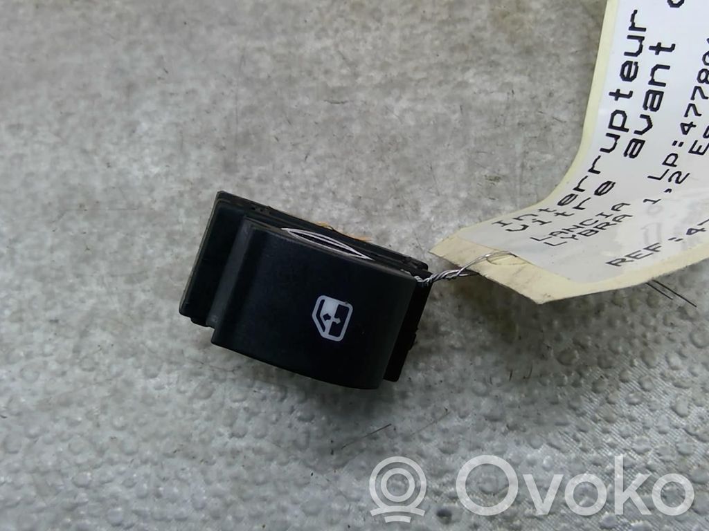 Lancia Ypsilon Electric window control switch 