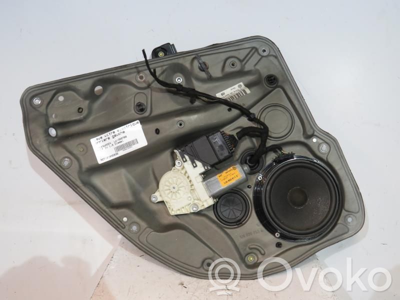 Volkswagen Golf IV Alzacristalli della portiera posteriore con motorino
