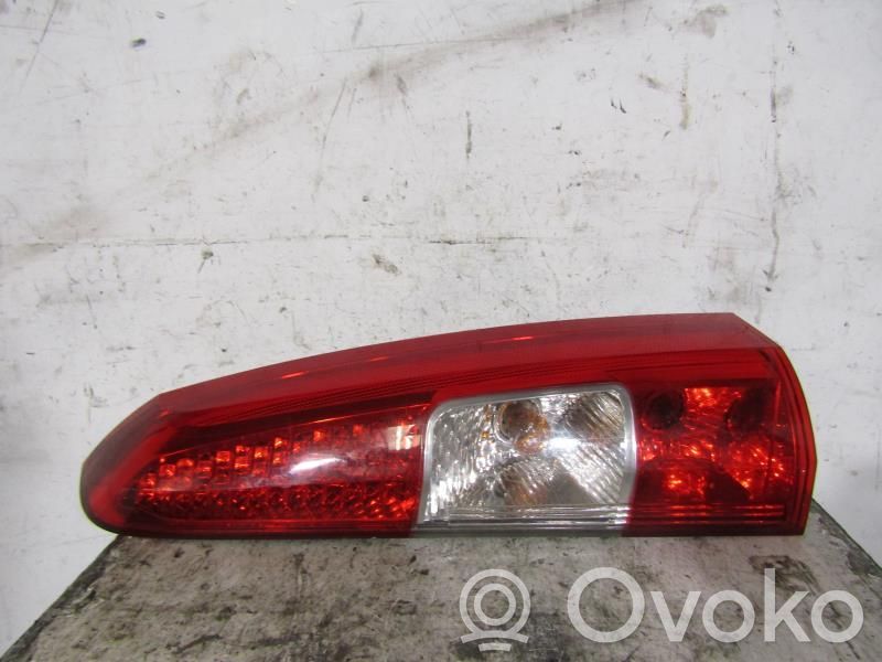 Volvo XC70 Luces portón trasero/de freno 