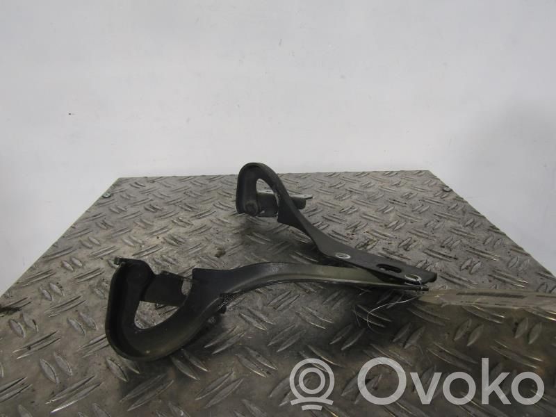 Opel Agila A Konepellin saranat 