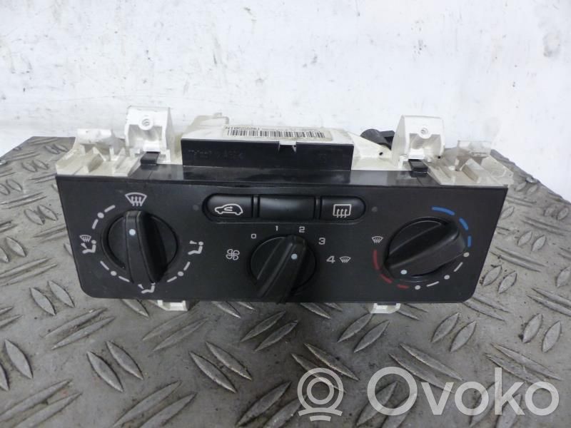 Citroen C3 Pluriel Climate control unit 