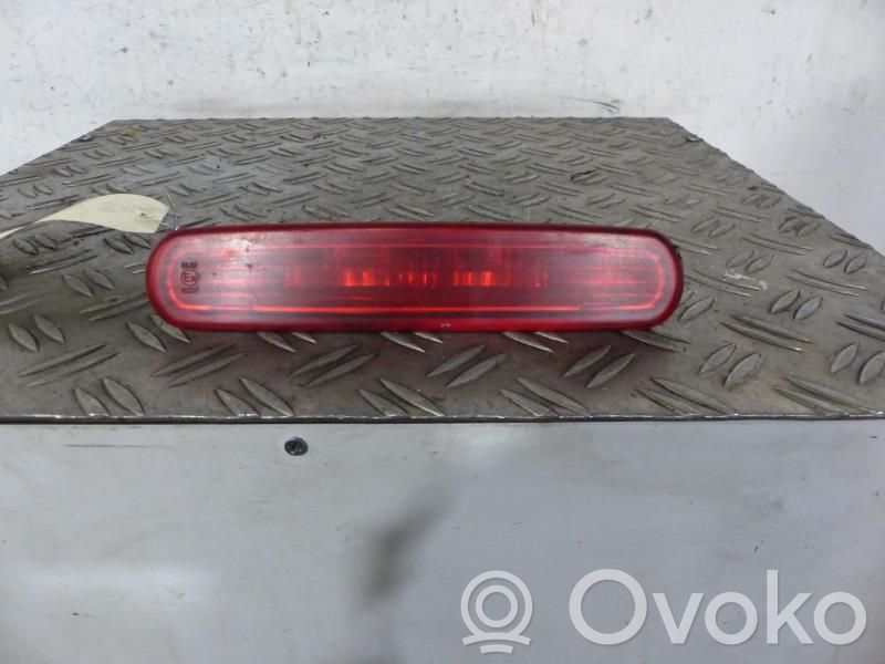Dritte Bremsleuchte   0000051993523