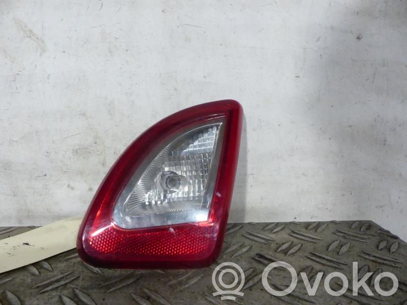 Renault Twingo II Luci posteriori del portellone del bagagliaio