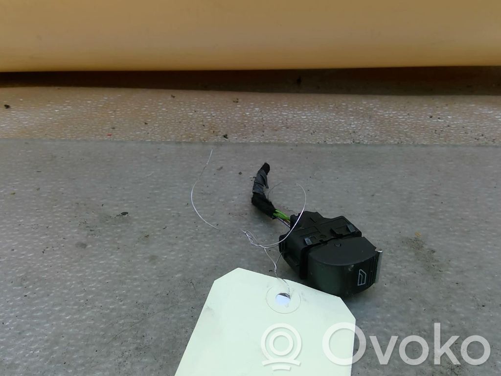 Electric window control switch   1850432