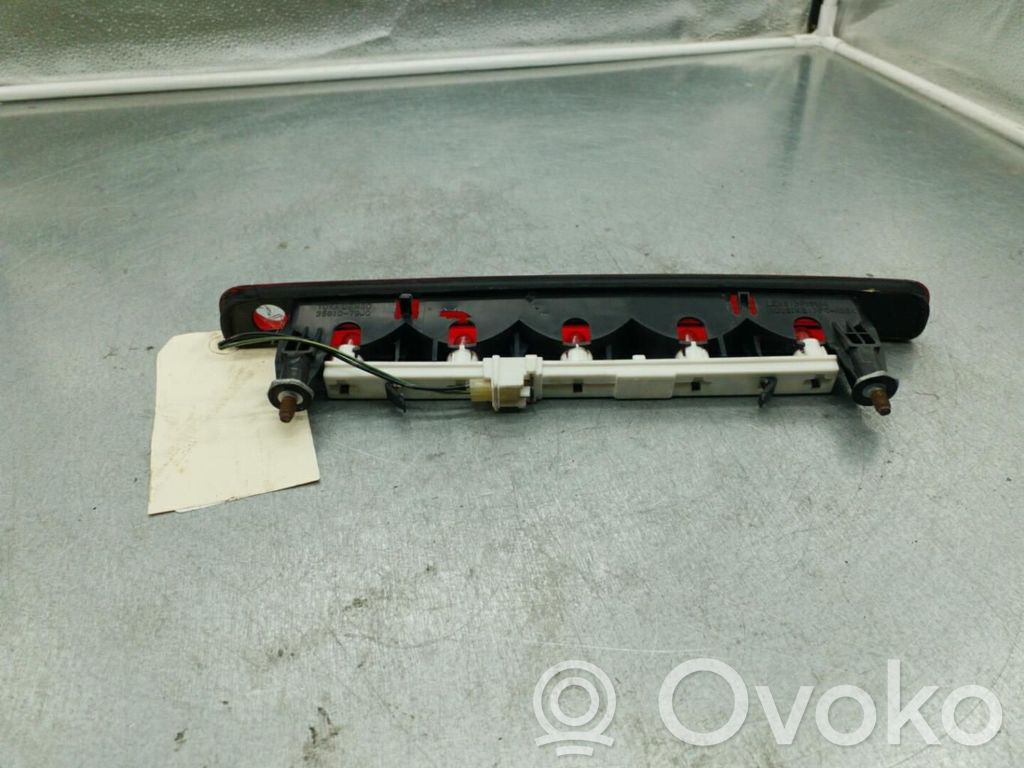 Kolmas/lisäjarruvalo   3582079J00