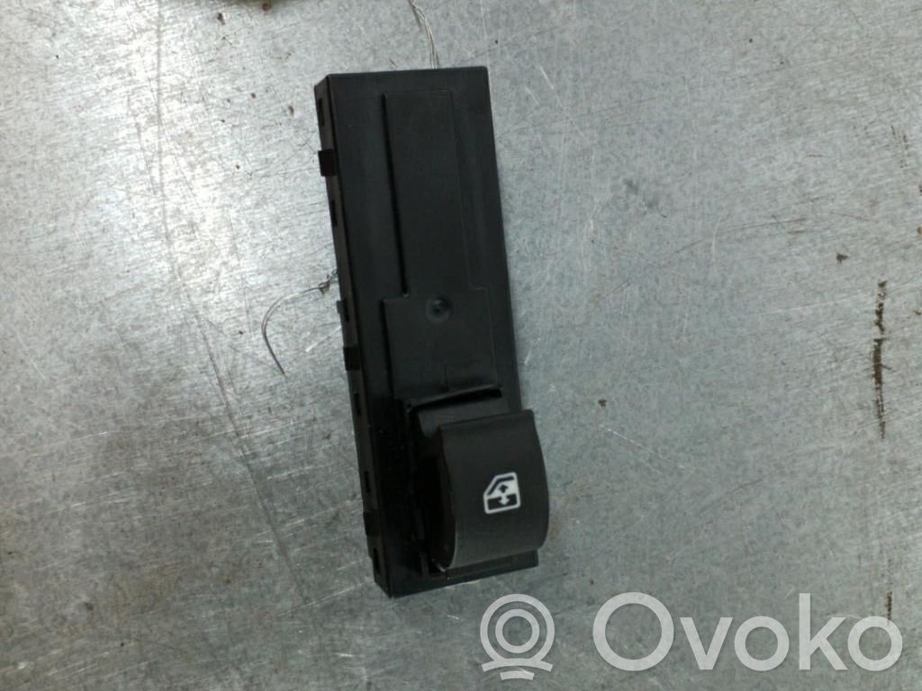 Interruptor del elevalunas eléctrico   735664632