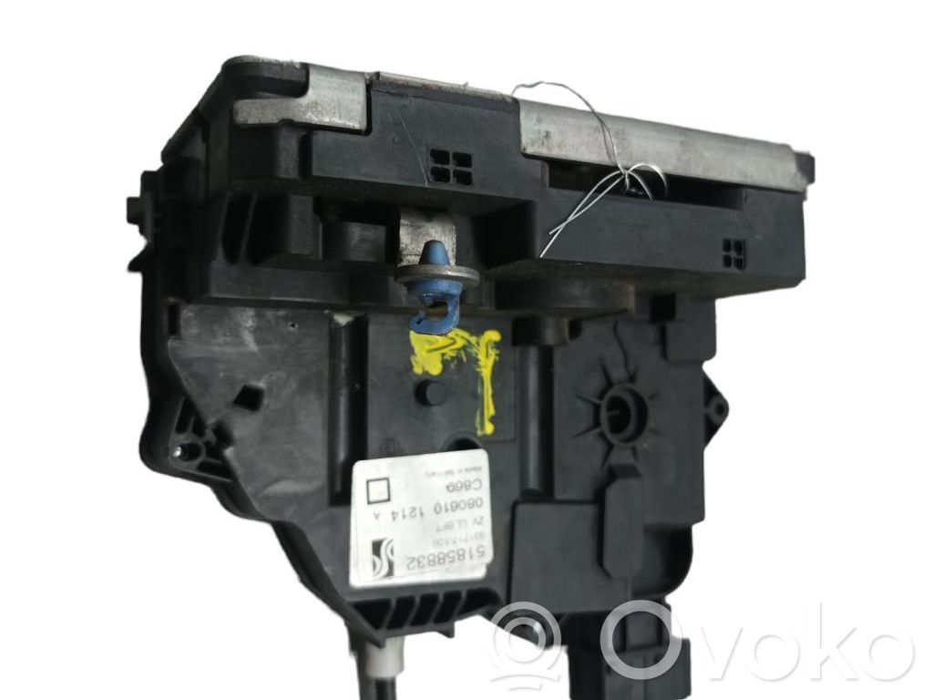 Fiat Punto Evo Zamek drzwi przednich
