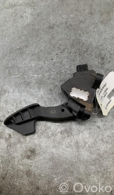 Gaspedal   B000915680