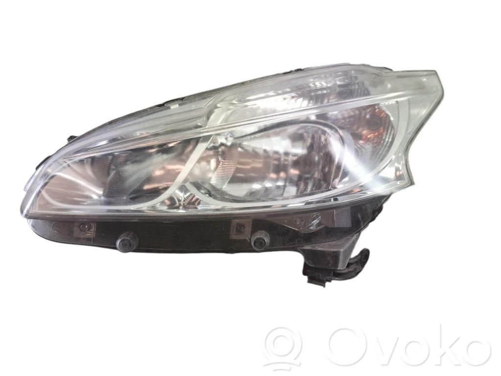 Peugeot 208 I Faro/fanale