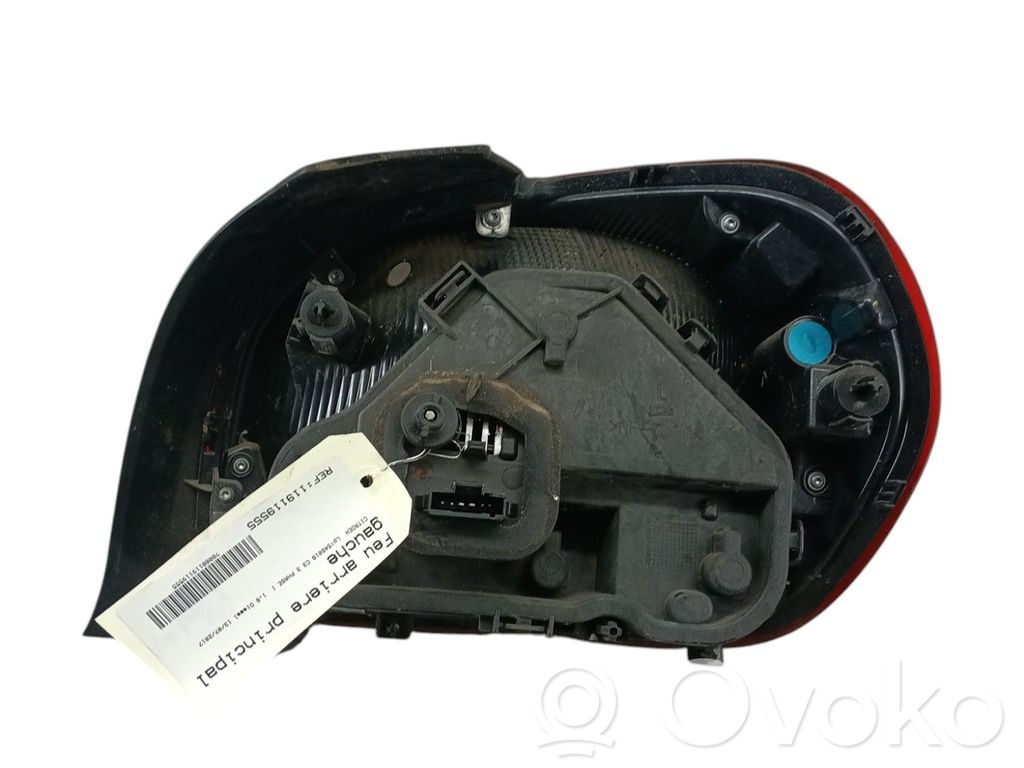 Rear/tail lights   9812257580
