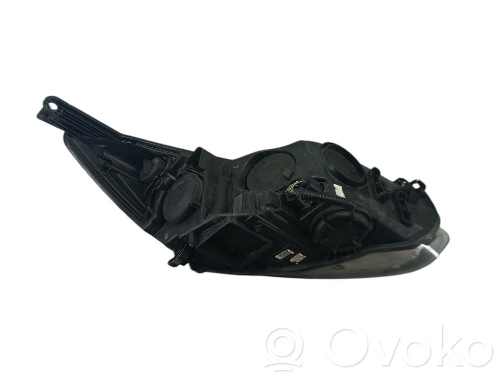 Ford Focus Headlight/headlamp 